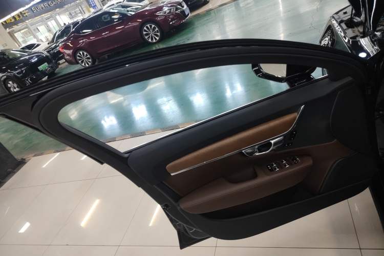 Used Volvo S90 2024 B5 Zhiyi Luxury Edition Interior 7