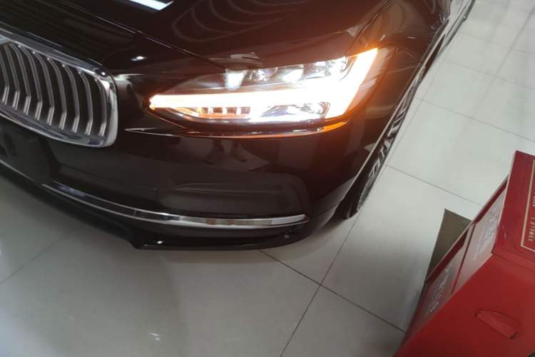 Used Volvo S90 2024 B5 Zhiyi Luxury Edition Left Front Headlight
