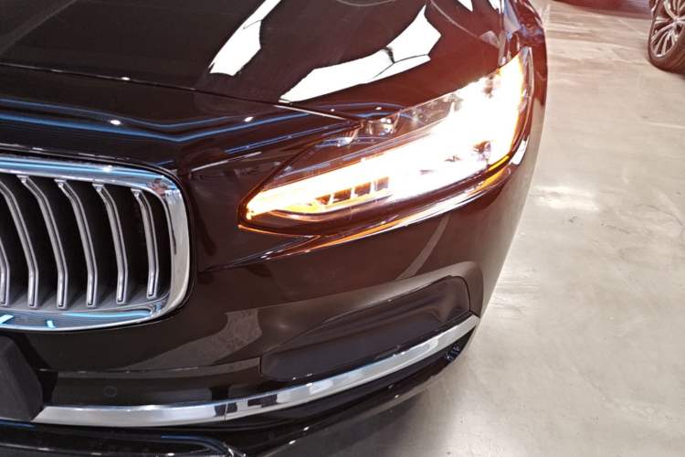 Used Volvo S90 2024 B5 Zhiyuan Luxury Edition Left Front Headlight