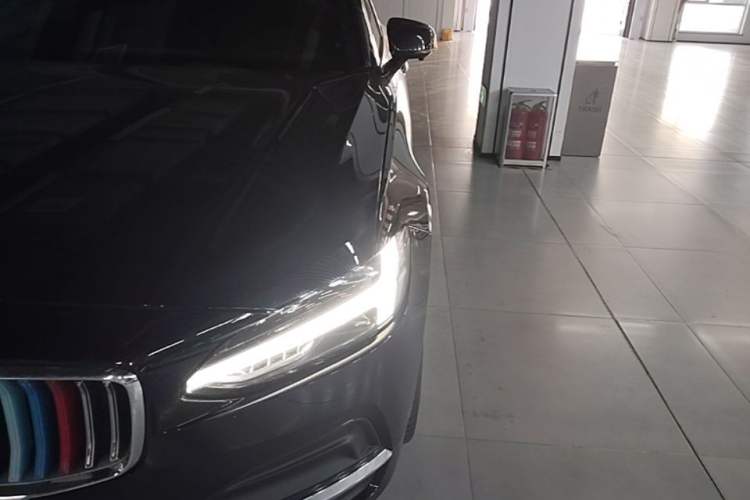 Used Volvo S90 2024 B5 Zhiyuan Luxury Edition Left Front Headlight