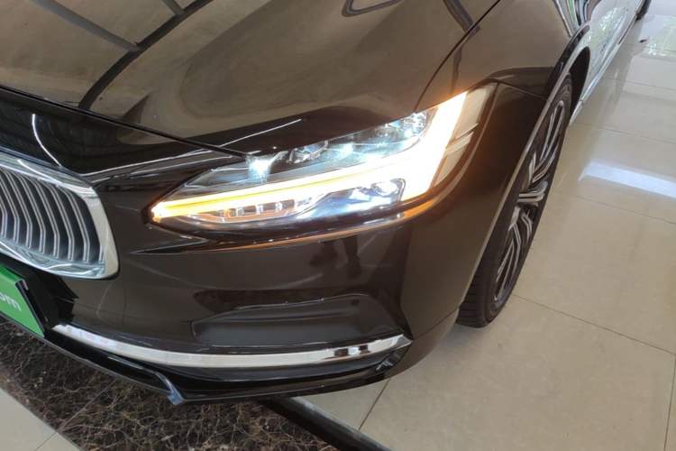 Used Volvo S90 2024 B5 Zhiyuan Luxury Edition Left Front Headlight