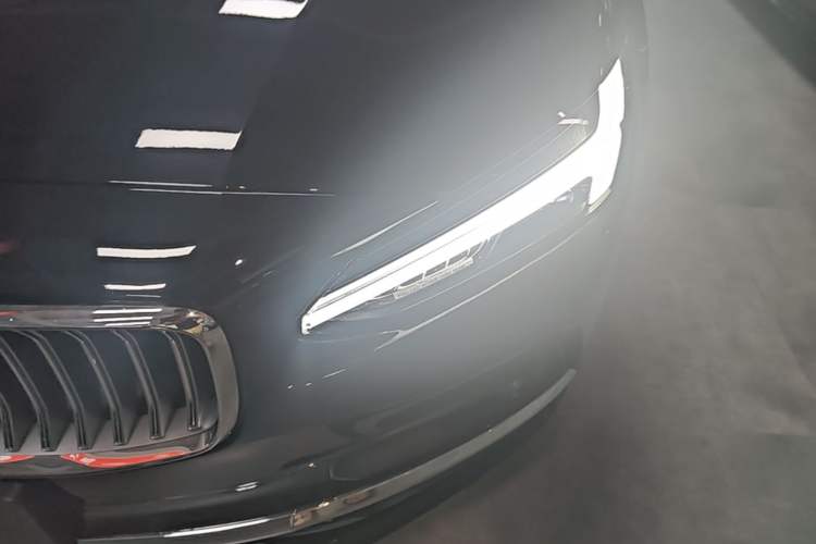 Used Volvo S90 2024 B5 Luxury Smart Edition Left Front Headlight