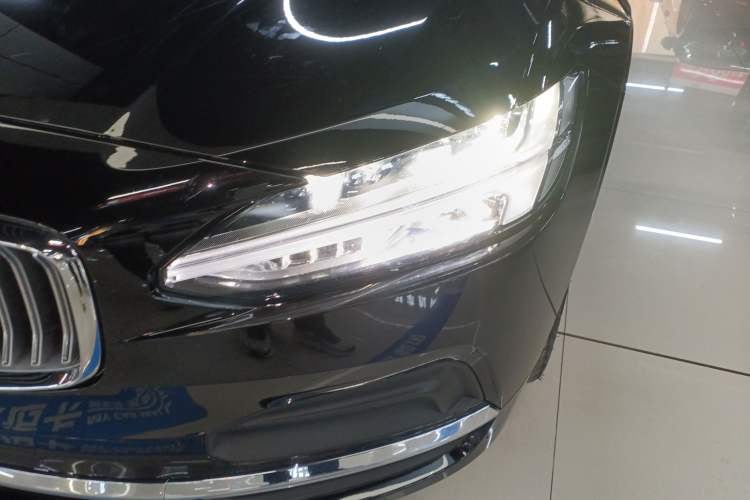 Used Volvo S90 2024 B5 Zhiyuan Luxury Edition Left Front Headlight