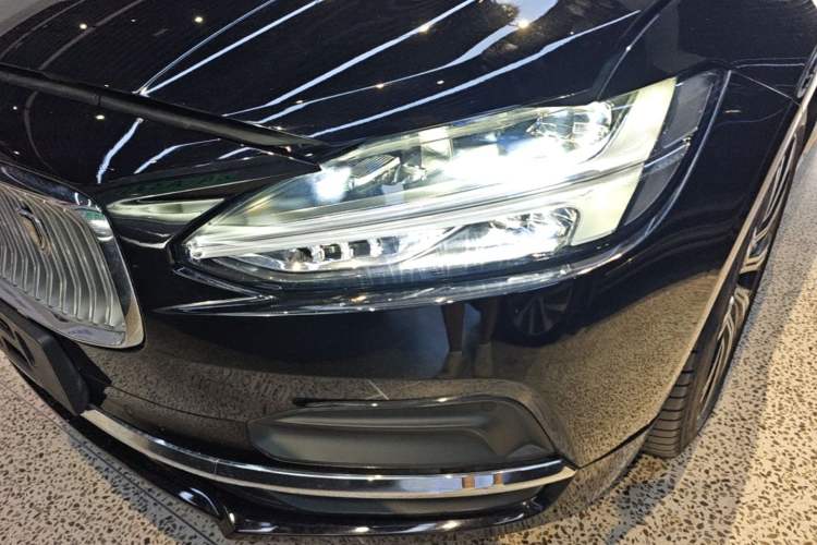 Used Volvo S90 2024 B5 Zhiyuan Luxury Edition Left Front Headlight