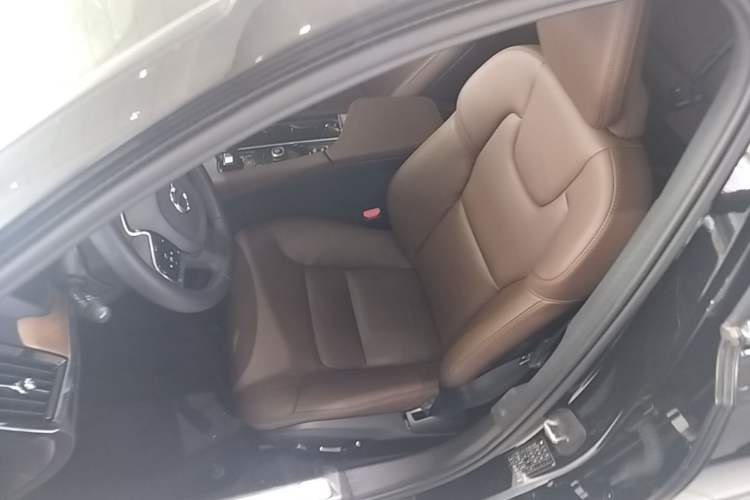 Used Volvo S90 2024 B5 Zhiyi Luxury Edition Left Front Seat