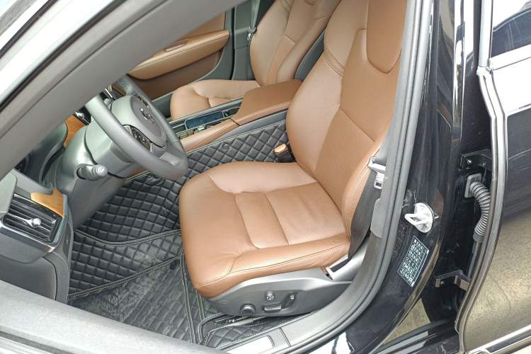 Used Volvo S90 2024 B5 Zhiyi Luxury Edition Left Front Seat