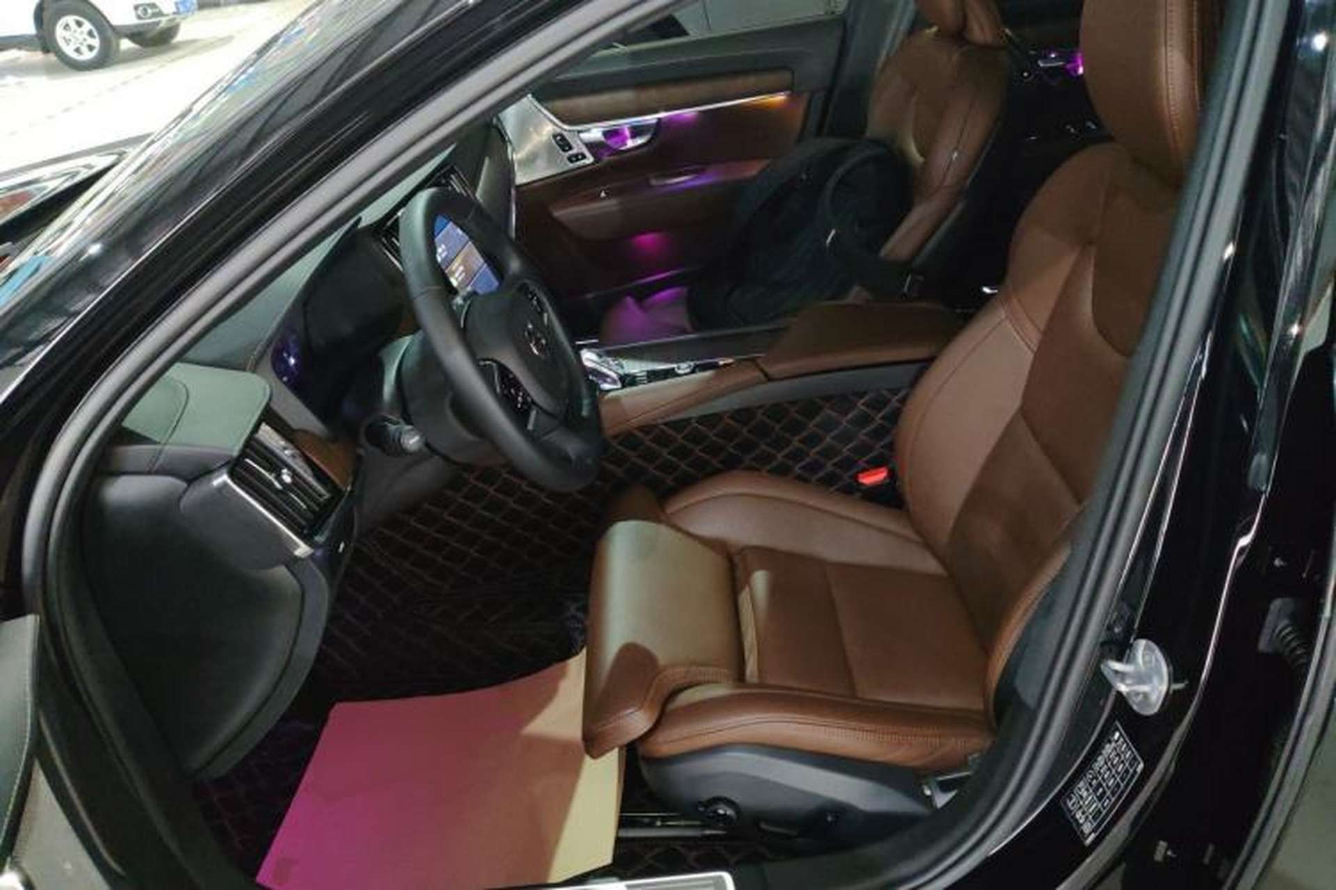 Used Volvo S90 2024 B5 Luxury Smart Edition Left Front Seat