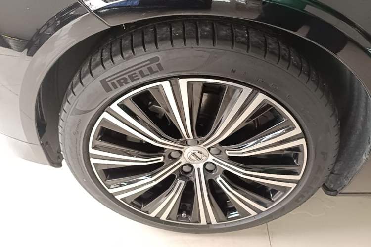 Used Volvo S90 2024 B5 Zhiyuan Luxury Edition Left Front Wheel Hub