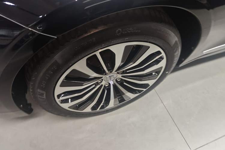 Used Volvo S90 2024 B5 Zhiyi Luxury Edition Left Front Wheel Hub