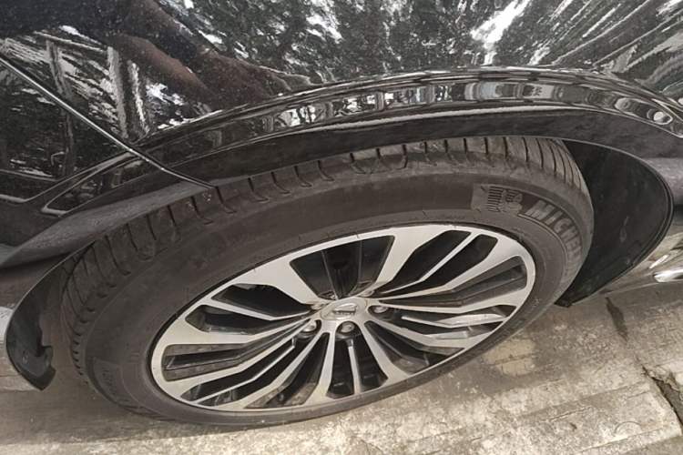 Used Volvo S90 2024 B5 Zhiyi Luxury Edition Left Front Wheel Hub