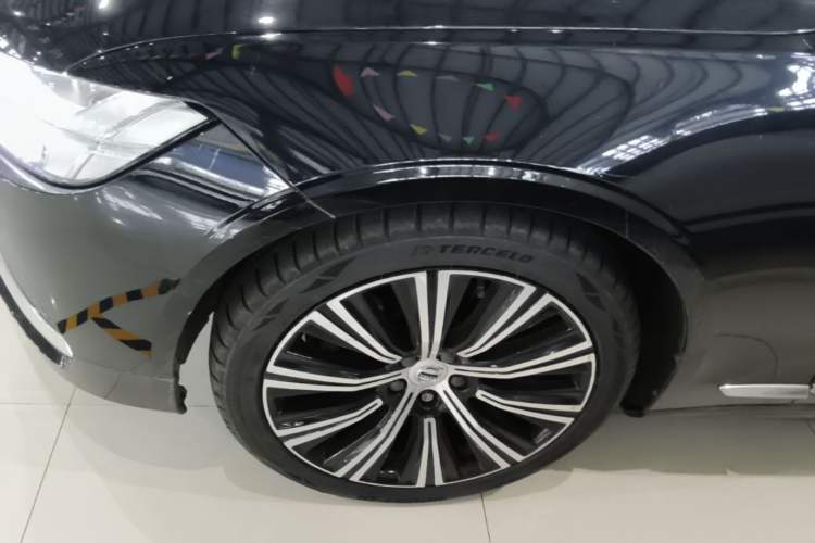Used Volvo S90 2024 B5 Zhiyuan Luxury Edition Left Front Wheel Hub