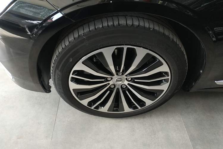 Used Volvo S90 2024 B5 Zhiyi Luxury Edition Left Front Wheel Hub