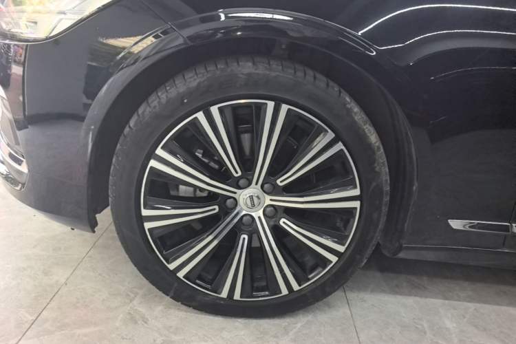 Used Volvo S90 2024 B5 Zhiyuan Luxury Edition Left Front Wheel Hub