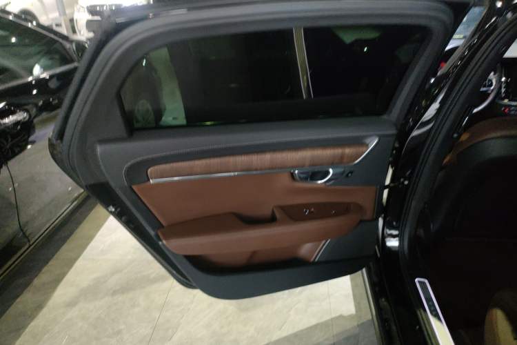 Used Volvo S90 2024 B5 Zhiyuan Luxury Edition Left Rear Door Interior