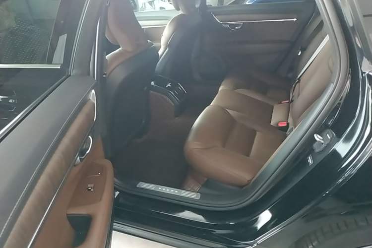 Used Volvo S90 2024 B5 Zhiyuan Luxury Edition Left Rear Seat