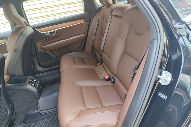 Used Volvo S90 2024 B5 Zhiyi Luxury Edition Left Rear Seat