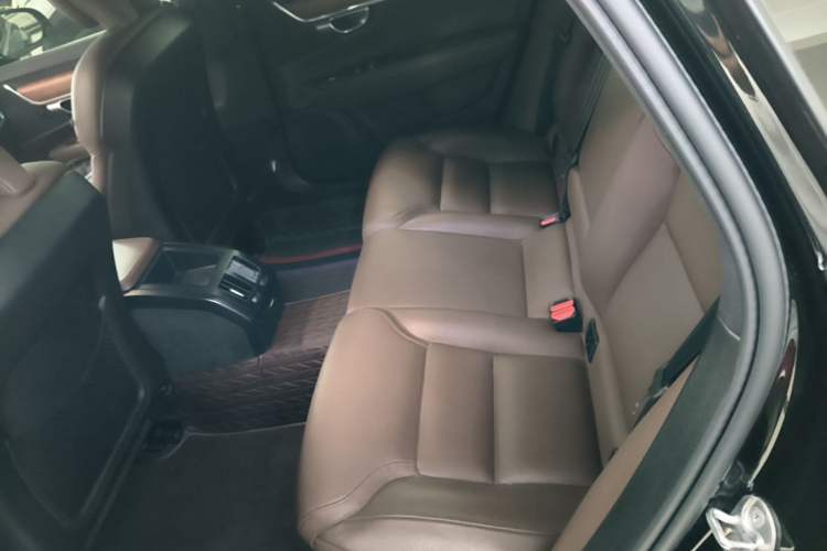 Used Volvo S90 2024 B5 Zhiyi Luxury Edition Left Rear Seat
