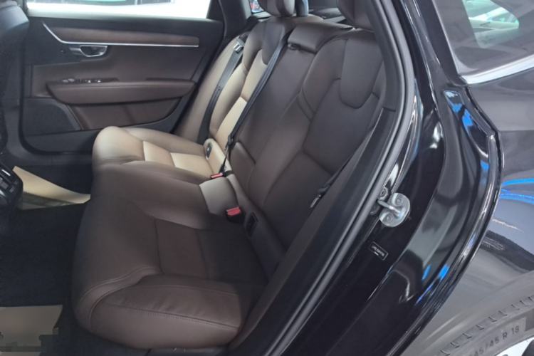 Used Volvo S90 2024 B5 Zhiyi Luxury Edition Left Rear Seat