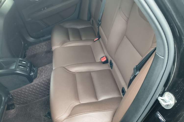 Used Volvo S90 2024 B5 Zhiyi Luxury Edition Left Rear Seat