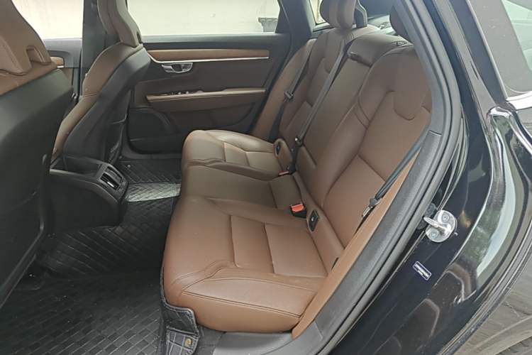 Used Volvo S90 2024 B5 Zhiyi Luxury Edition Left Rear Seat