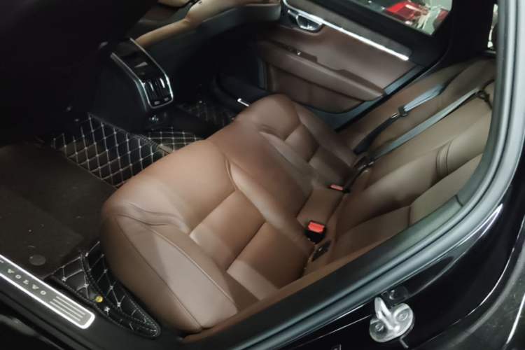 Used Volvo S90 2024 B5 Zhiyuan Luxury Edition Left Rear Seat