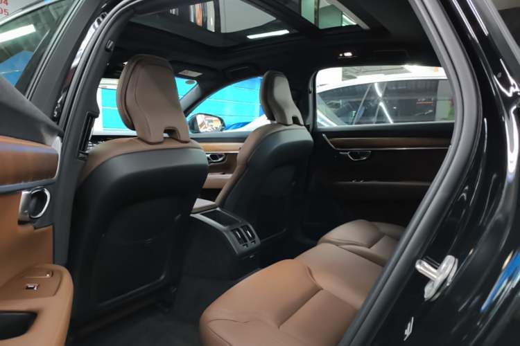 Used Volvo S90 2024 B5 Zhiyi Luxury Edition Left Rear Seat