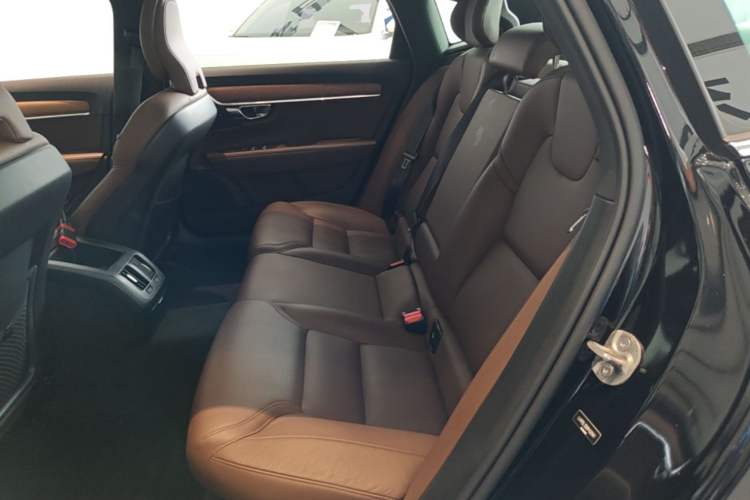 Used Volvo S90 2024 B5 Zhiyi Luxury Edition Left Rear Seat