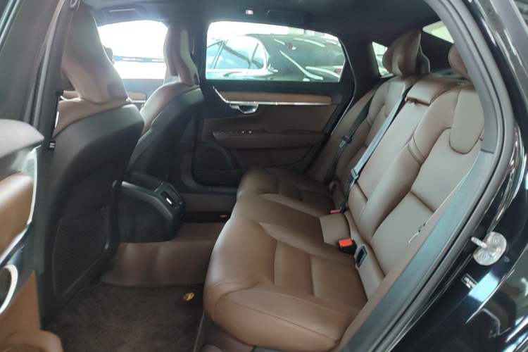 Used Volvo S90 2024 B5 Zhiyi Luxury Edition Left Rear Seat