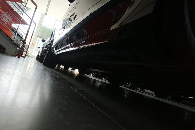 Used Volvo S90 2024 B5 Zhiyi Luxury Edition Left Side Sill