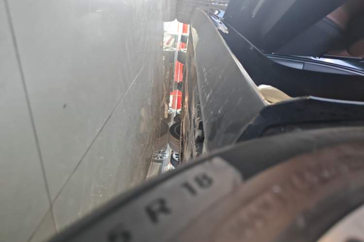 Used Volvo S90 2024 B5 Zhiyi Luxury Edition Left Side Sill