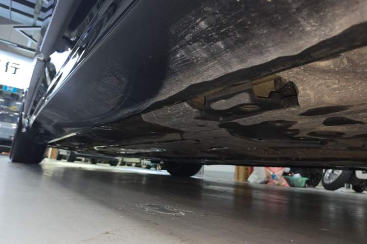 Used Volvo S90 2024 B5 Zhiyi Luxury Edition Left Side Sill