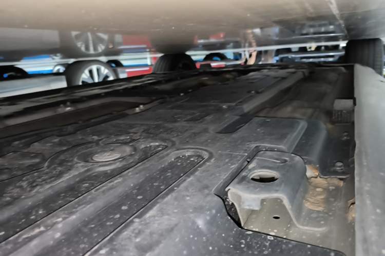 Used Volvo S90 2024 B5 Zhiyi Luxury Edition Left Side Sill