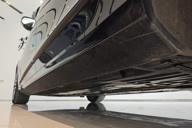 Used Volvo S90 2024 B5 Zhiyi Luxury Edition Left Side Sill