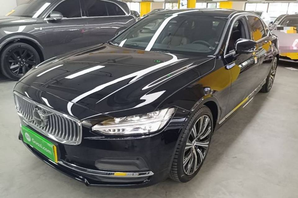Volvo S90 2024