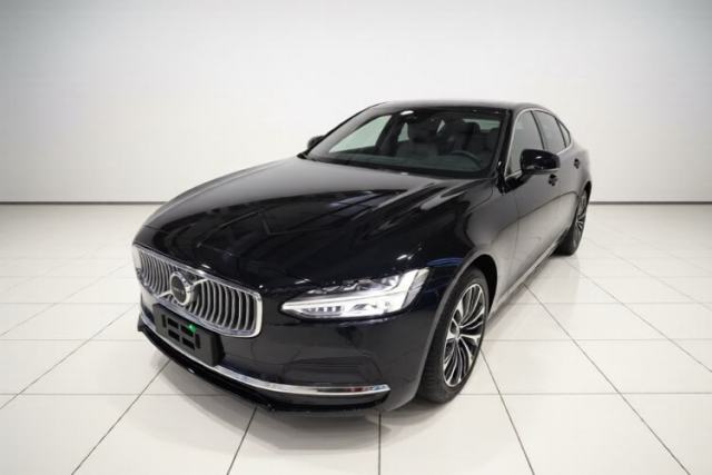 Volvo S90 2024 B5 Zhiyi Luxury Edition с пробегом