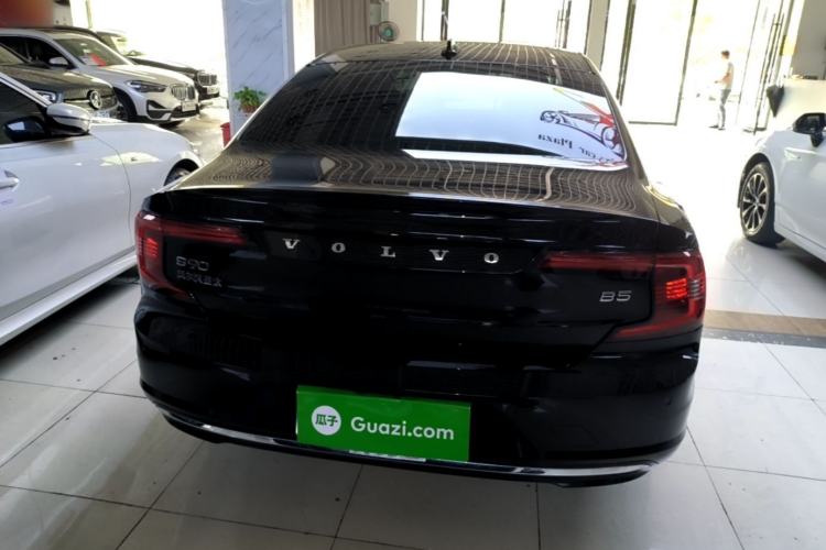 Used Volvo S90 2024 B5 Zhiyuan Luxury Edition Rear