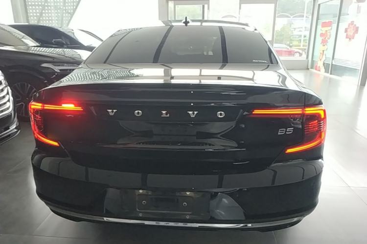 Used Volvo S90 2024 B5 Zhiyuan Luxury Edition Rear