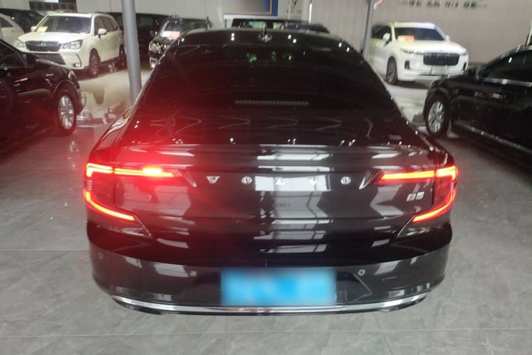 Used Volvo S90 2024 B5 Zhiyuan Luxury Edition Rear