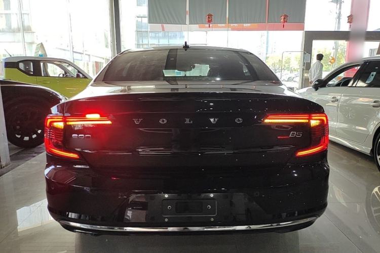 Used Volvo S90 2024 B5 Zhiyi Luxury Edition Rear