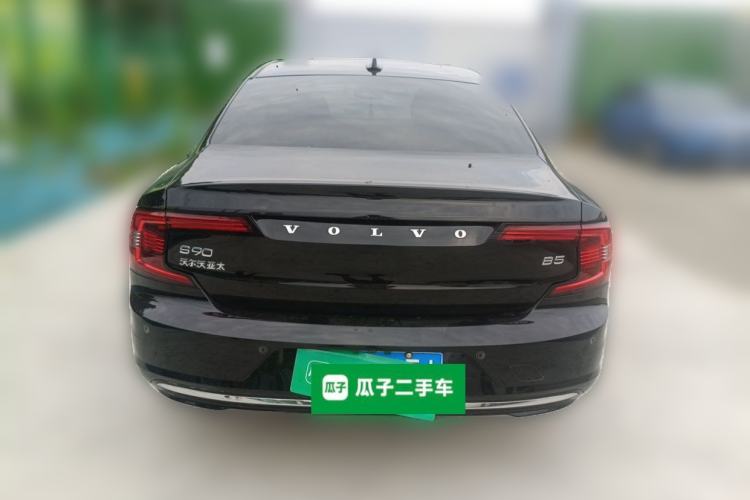 Used Volvo S90 2024 B5 Zhiyuan Luxury Edition Rear