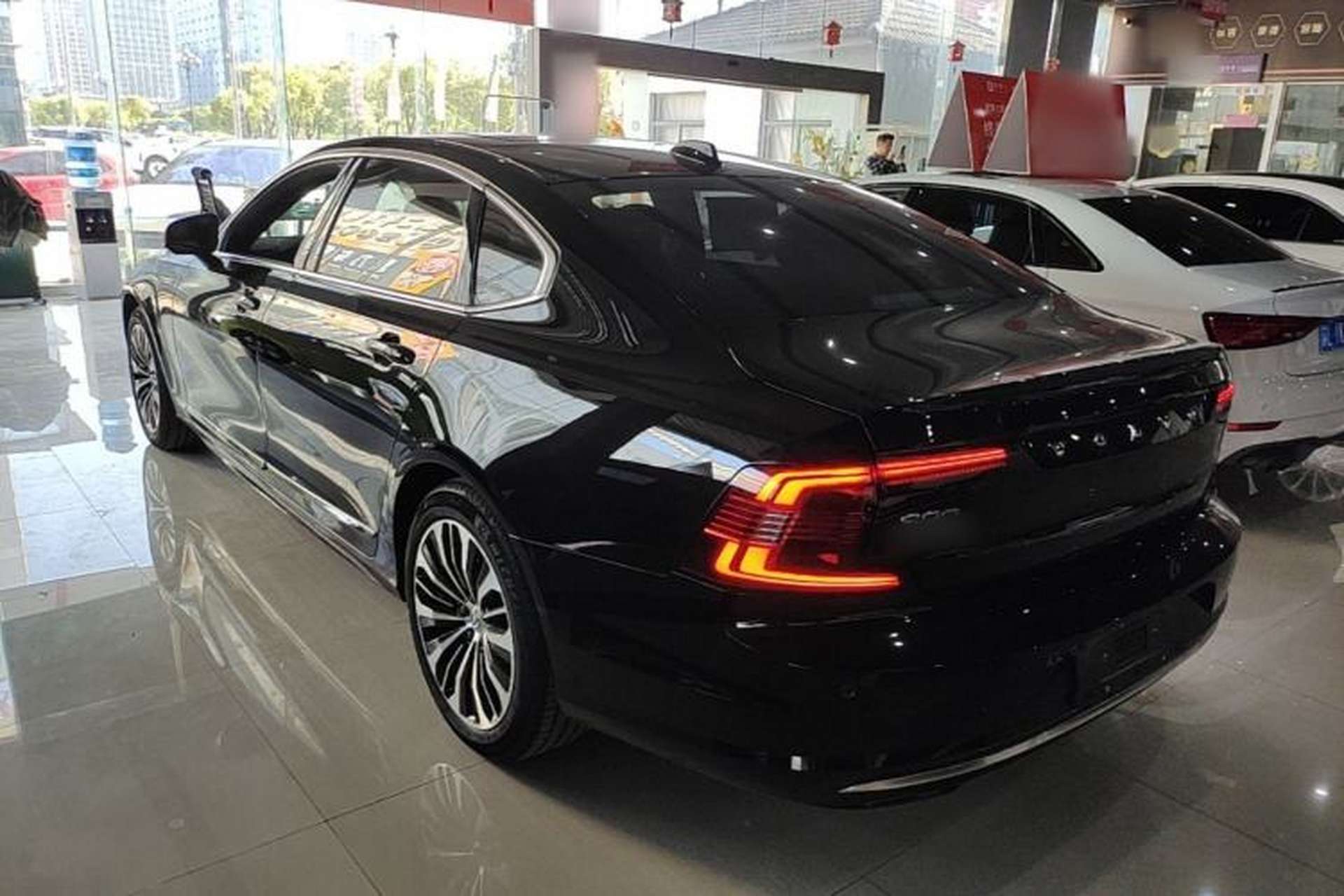 Used Volvo S90 2024 B5 Zhiyi Luxury Edition Rear Left 45 Deg