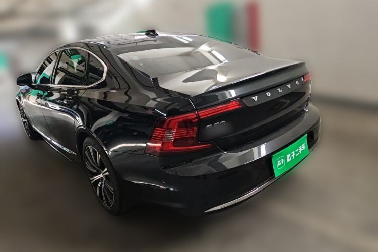 Used Volvo S90 2024 B5 Luxury Smart Edition Rear Left 45 Deg