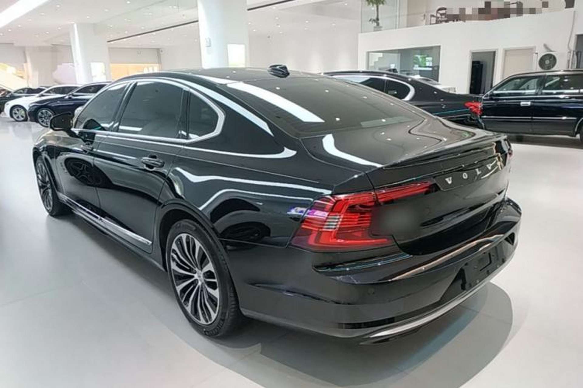 Used Volvo S90 2024 B5 Zhiyi Luxury Edition Rear Left 45 Deg