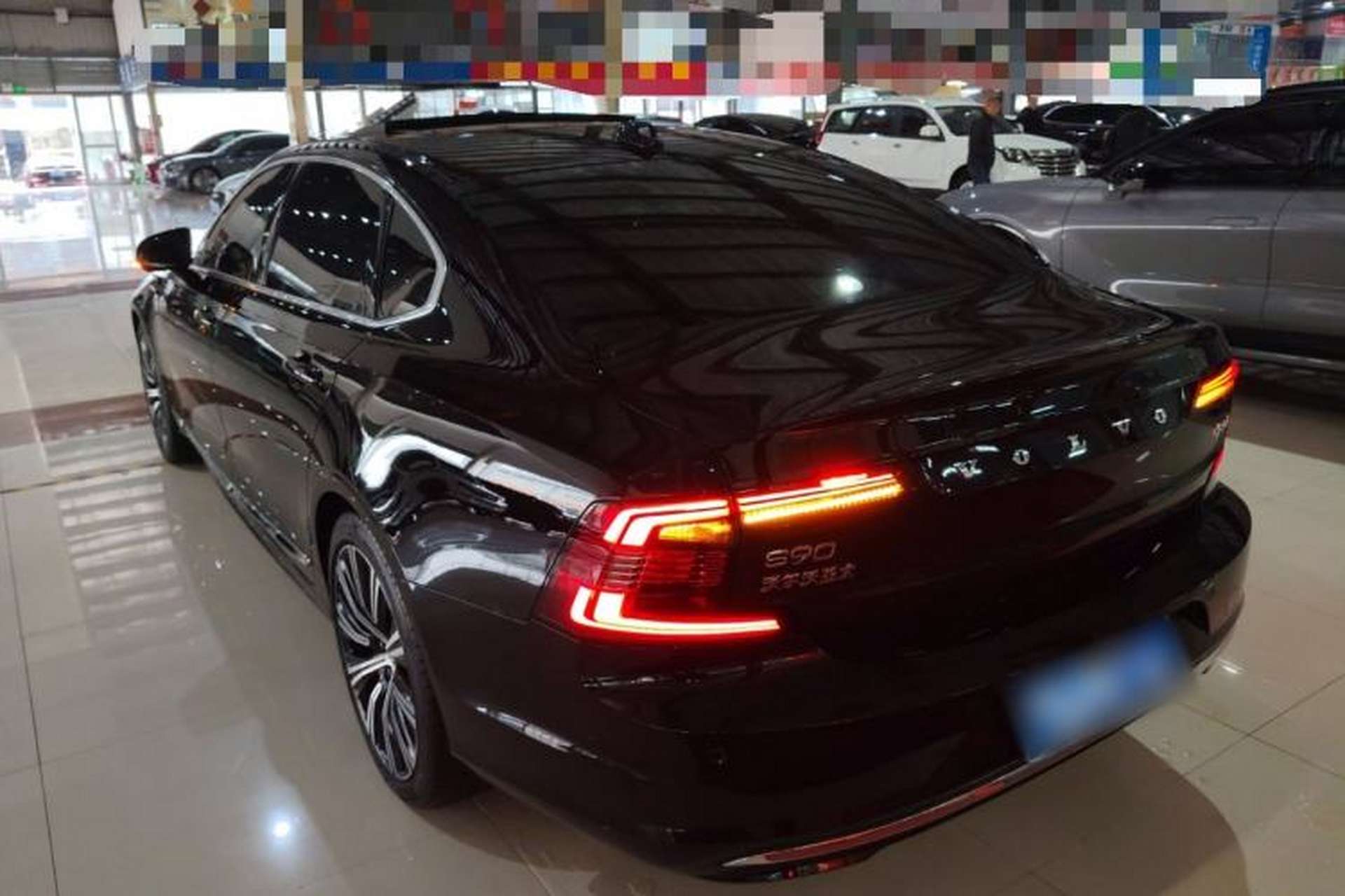 Used Volvo S90 2024 B5 Luxury Smart Edition Rear Left 45 Deg