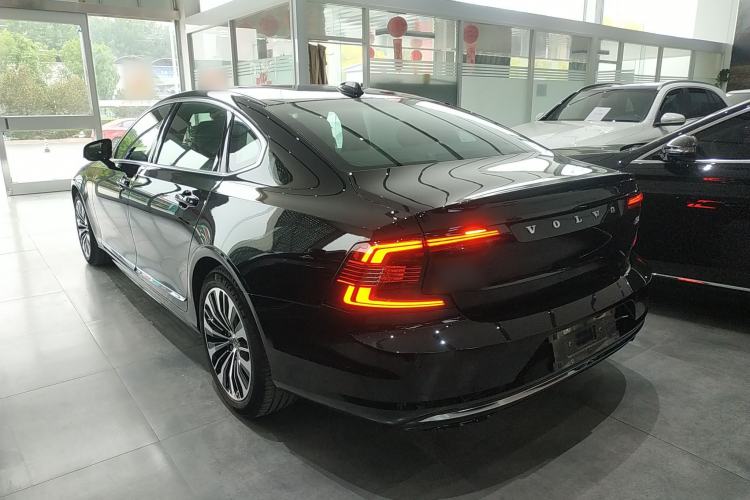 Used Volvo S90 2024 B5 Zhiyi Luxury Edition Rear Left 45 Deg