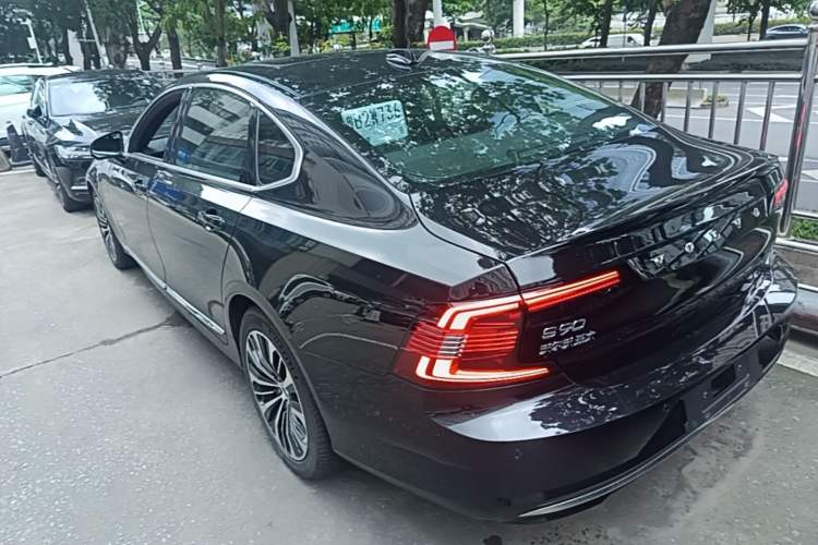 Used Volvo S90 2024 B5 Zhiyi Luxury Edition Rear Left 45 Deg