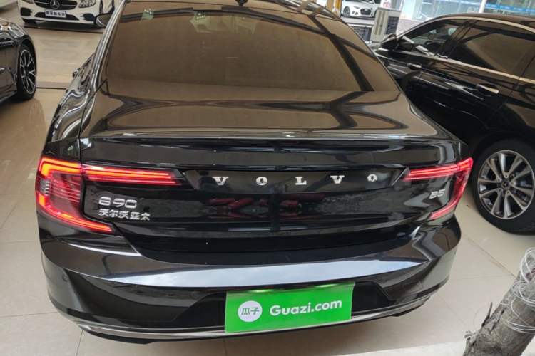 Used Volvo S90 2024 B5 Zhiyuan Luxury Edition Rear