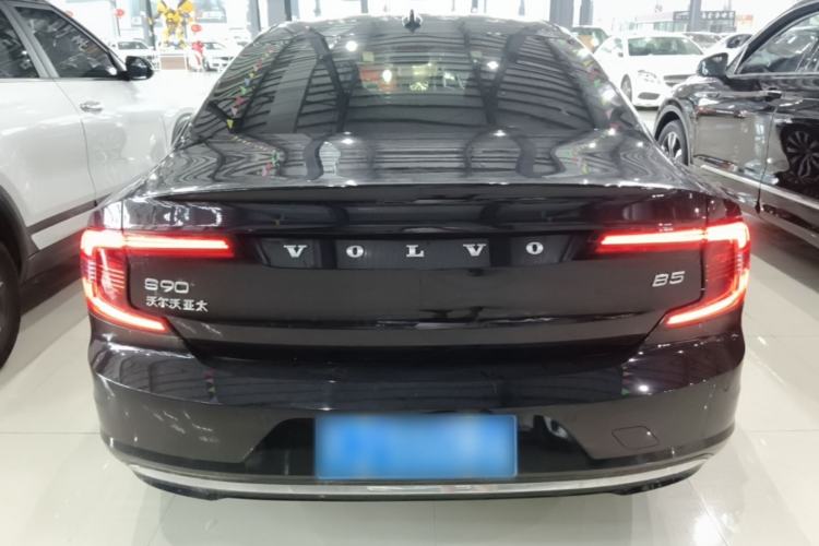Used Volvo S90 2024 B5 Zhiyuan Luxury Edition Rear