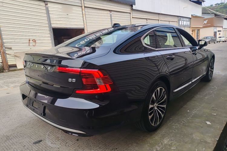 Used Volvo S90 2024 B5 Zhiyi Luxury Edition Rear Right 45 Deg