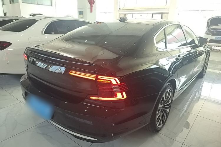 Used Volvo S90 2024 B5 Zhiyi Luxury Edition Rear Right 45 Deg